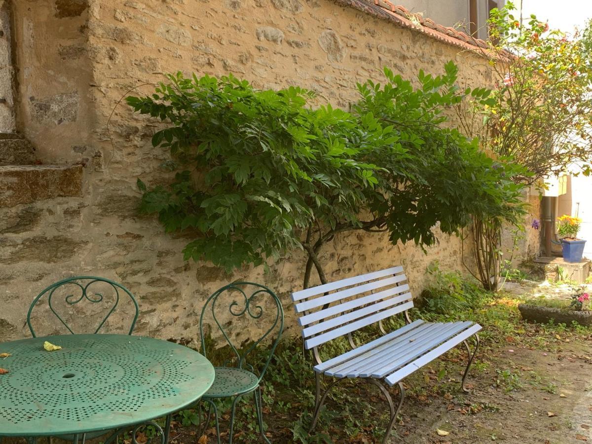 La Cour Pavee, T2 Lumineux, Cosy, Confort 55 M2 Сен-Леонар-де-Нобла Экстерьер фото